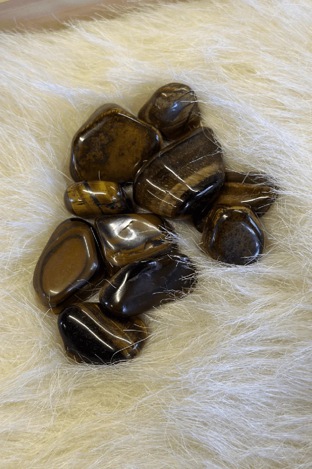Stones & Gems / Piedras